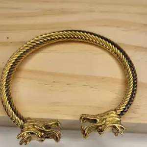 Oba Wrist in Gold Bracelet