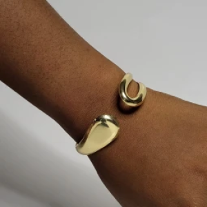 Light Weight Bangles